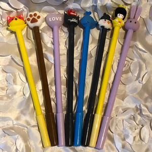 Random #3 8 pc Black Gel Roller Ball Ink Pen Set (0.5mm tip) + Pouch